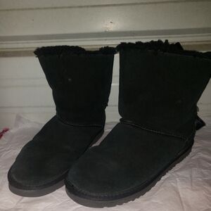 Size 8 Womens UGG Black Warm Winter Boots Bows Shoes